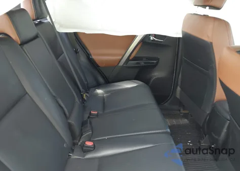 2018 Toyota Rav4 Se z USA, uszkodzony, nr VIN JTMJFREV1JJ743094